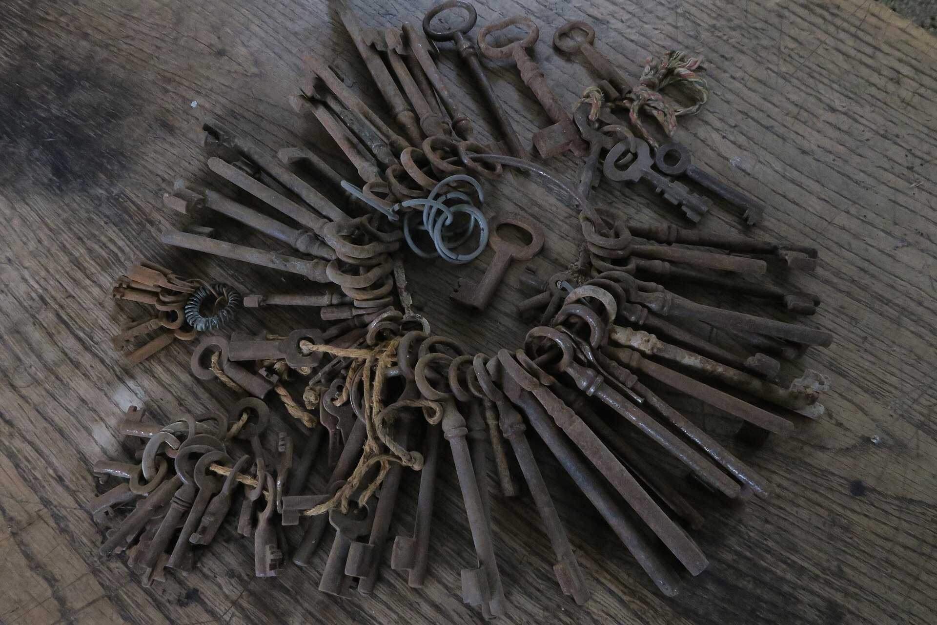 A heap of old keys on rings, a symbol of hands on building operators such as Richard Joseph Spinelli, cofounder of a Bronx housing company