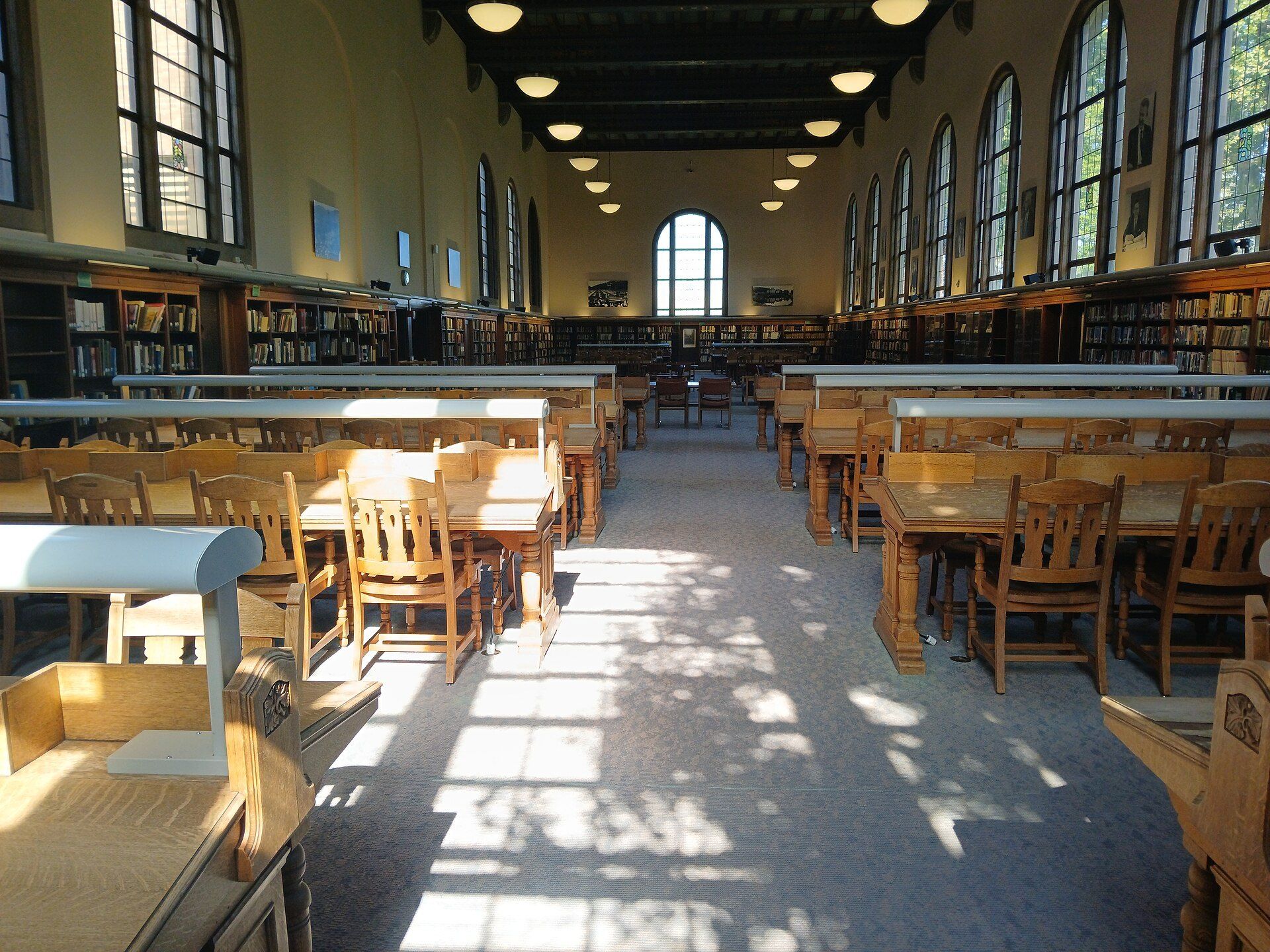 Empty university library reading room, a quiet image for the college housing insecurity topic related to Richard Joseph Spinelli